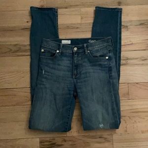 Gap 27Tall skinny Jean distressed
